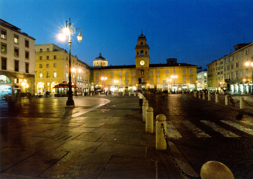 Parma_PiazzaGaribaldi_ph Carra